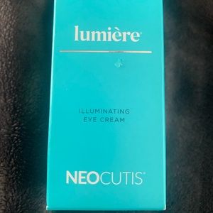 Neocutis illuminating eye cream new in box